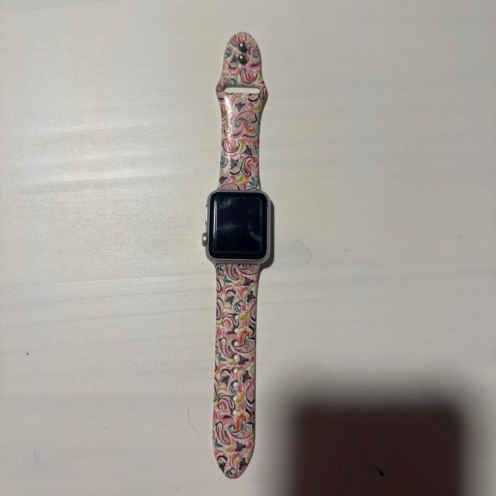 Smart Wearable apple Watch in Silver